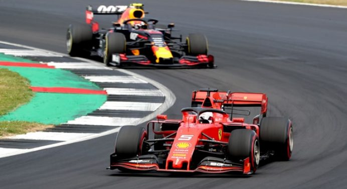 ทีม F1 โหวตใช้ Pirelli แบบเดิมสำหรับฤดูกาล 2020